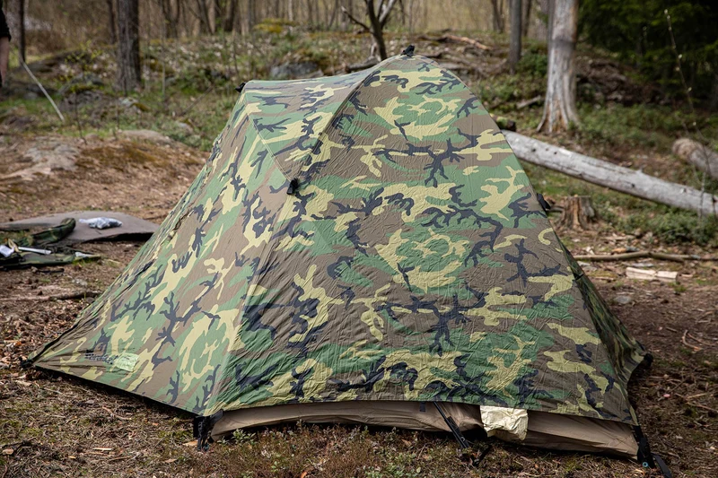 US kahden hengen teltta, Woodland, ylijäämä