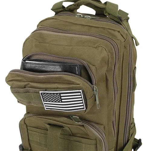 1 Stück Militär Rucksack mit vielseitigem Tragesystem grün