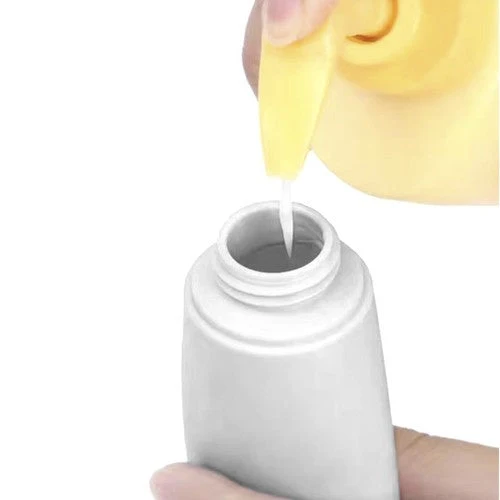10-teiliges Reisekosmetik-Set mit flexiblen Behältern transparent