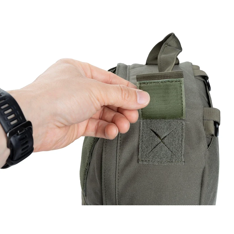 Varusteleka CP10 Mini-taistelureppu litteillä olkaviilekkeillä