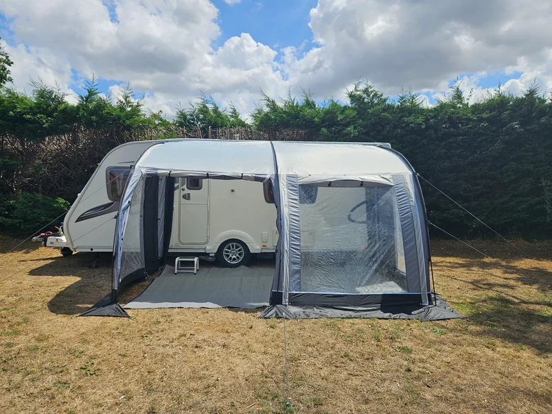 Sunncamp Ultima Versara Deluxe Poled 390 Caravan Awning