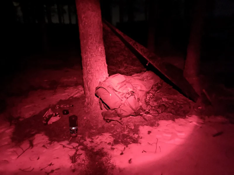 Carinthia SA M05 makuupussi, oliivinvihreä