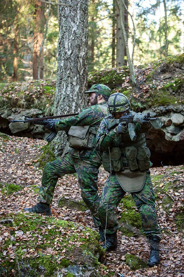 Varusteleka M05 RES maastohousut