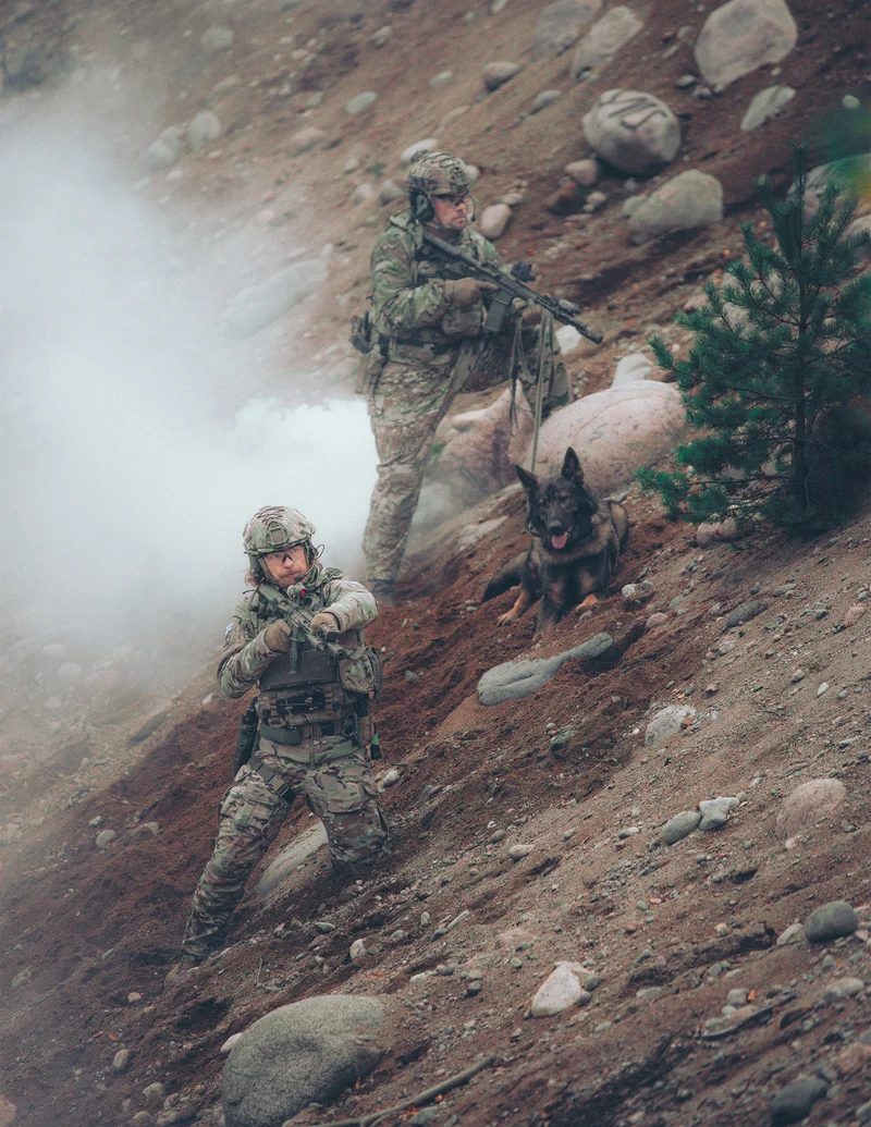 Varusteleka L4 Taisteluhousut, MultiCam