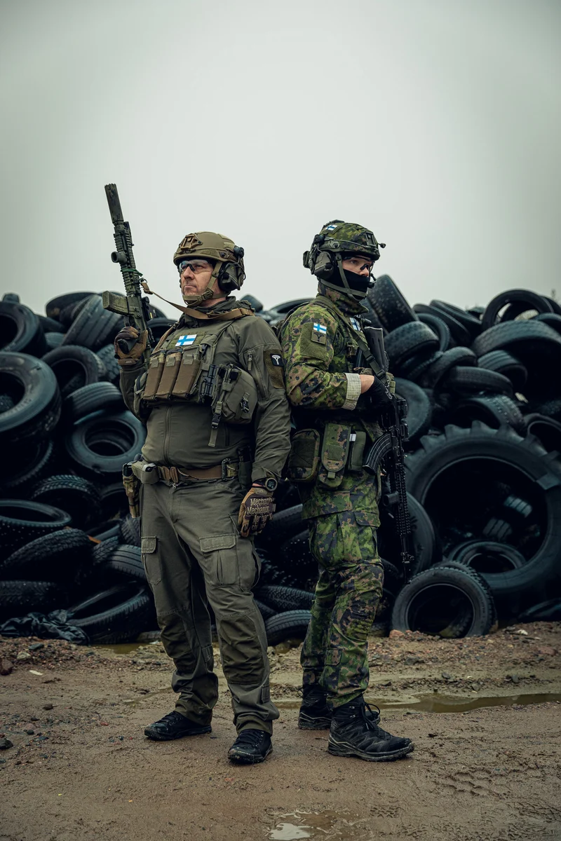 Varusteleka L4 Taisteluhousut