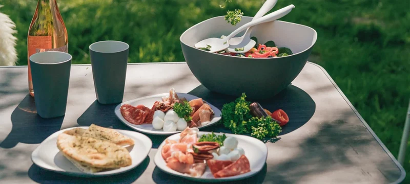 Outwell Gala 4 Person Dinner Set