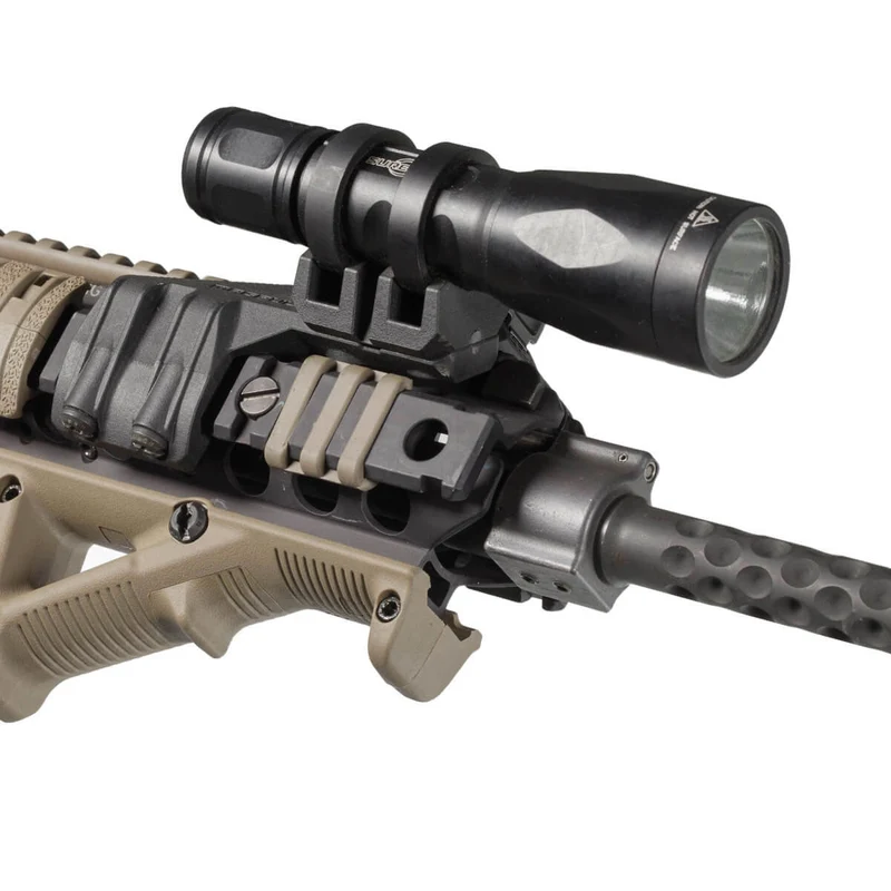 Magpul Rail Light Mount valokiinnike Picatinny-kiskoon, vasen tai oikea