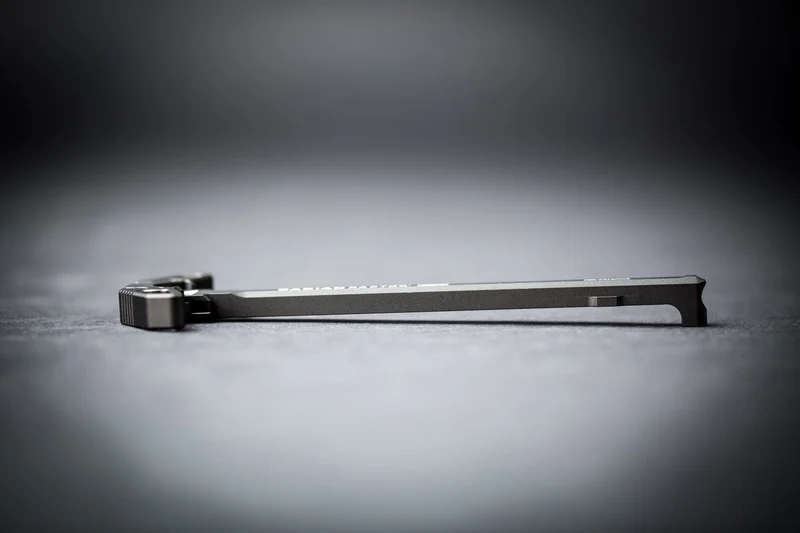 Radian Raptor AR-15 latauskahva, Musta