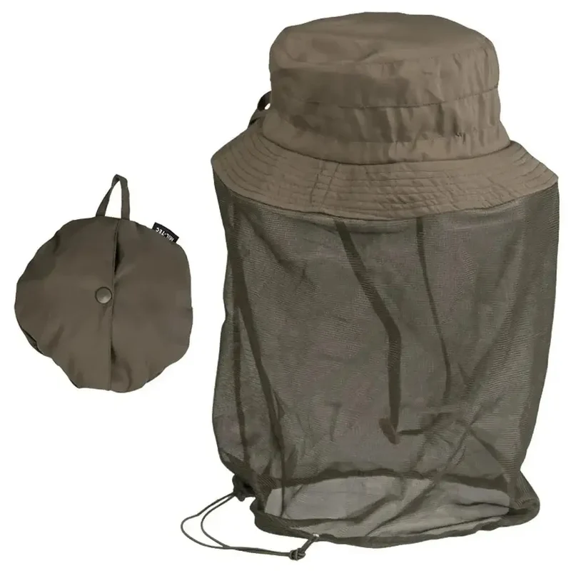 Dschungelhut mit Moskitonetz