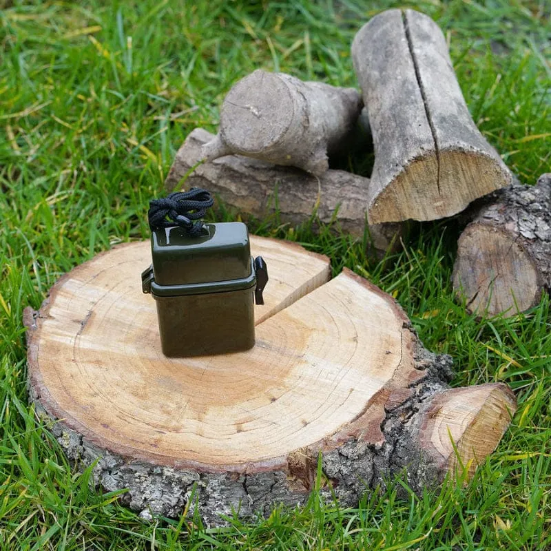Wasserfeste Box mit Halsband, grün
