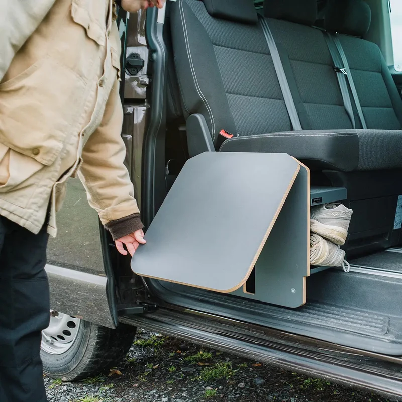 TableBox Stauraum mit Klapptisch für VW T5 / T6 / T6.1 Multivan & Beach von SpaceCamper Modular