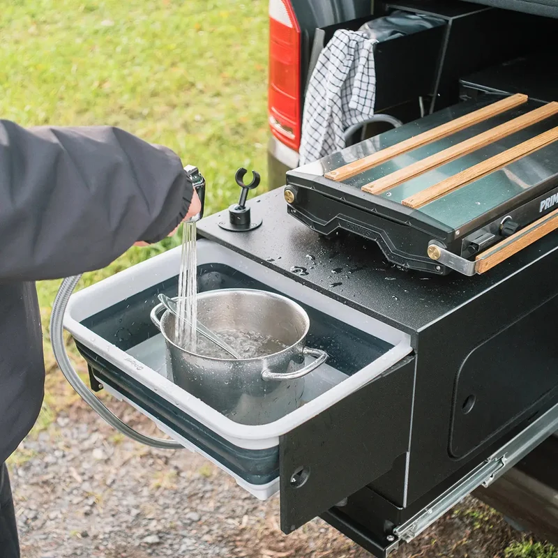 SpaceKitchen Küchenmodul (Heckküche) für VW T5 / T6 / T6.1 Multivan & Beach von SpaceCamper Modular