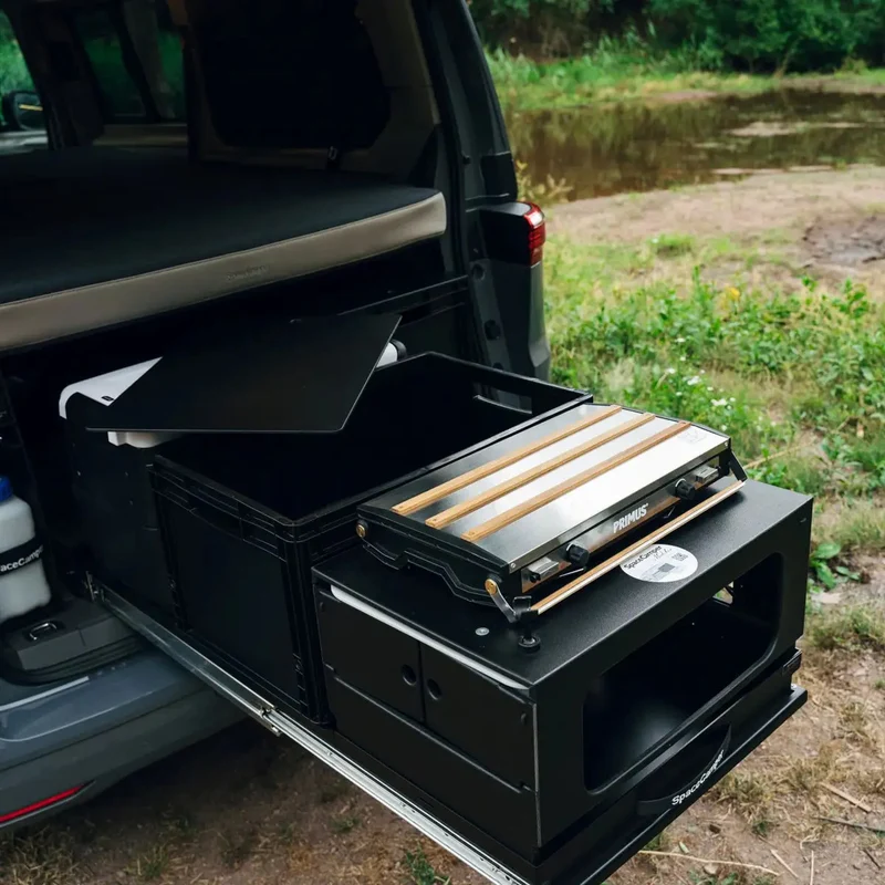 SpaceKitchen Küchenmodul (Heckküche) für VW T7 Multivan von SpaceCamper Modular
