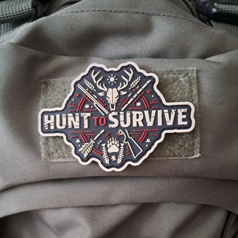 HUNT TO SURVIVE Patch (9 x 6,5 cm)