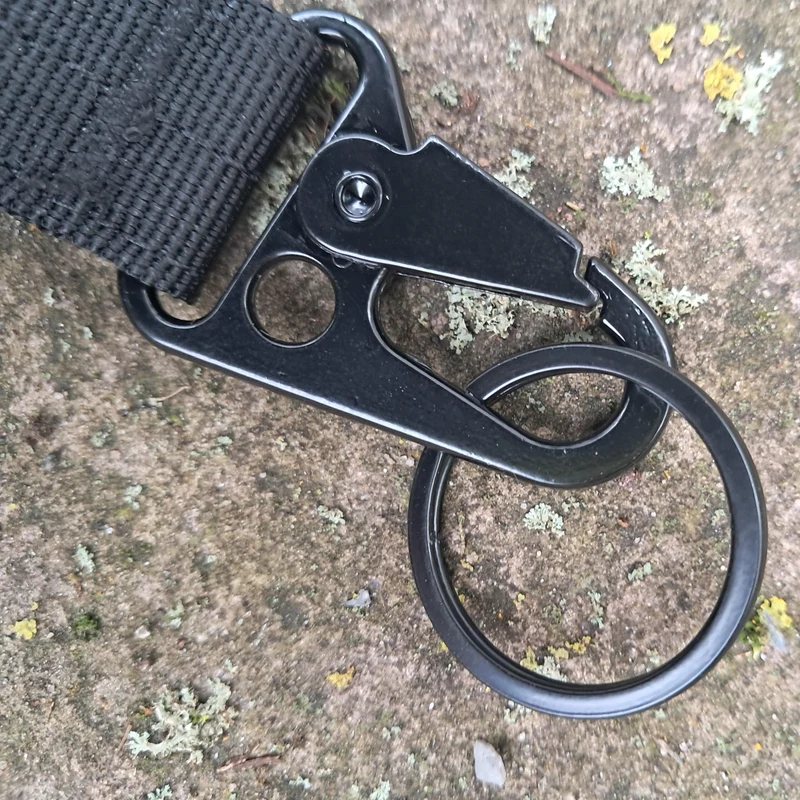 Taktischer Schlüsselanhänger Karabiner für Gürtel und Molle-Taschen