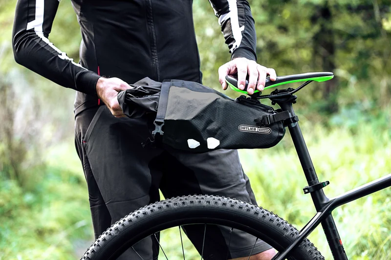 Saddle-Bag 1,6L