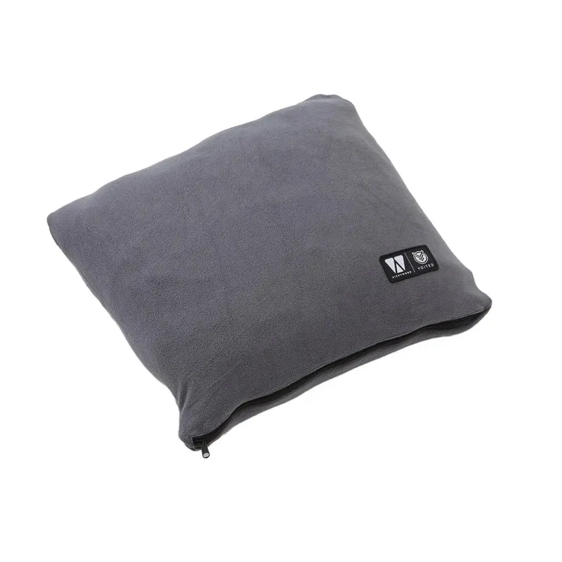 VOITED x VICKYWOOD Fleece Decke MOUNTAIN BLUE