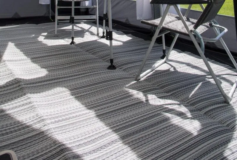 Dometic Grande 390 Continental Carpet