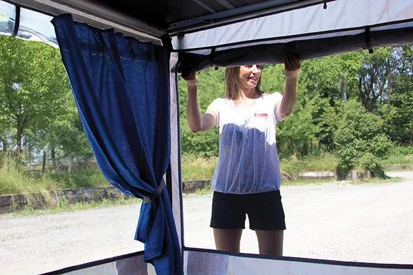 Fiamma Caravanstore & F35 Pro Privacy Room CS Light