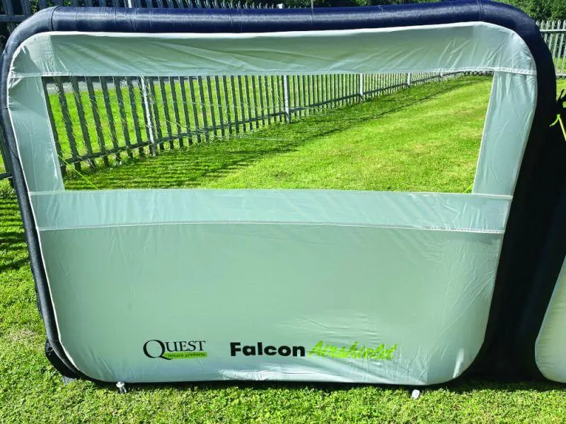 Quest Falcon Air Shield 500 3 Panel Windbreak