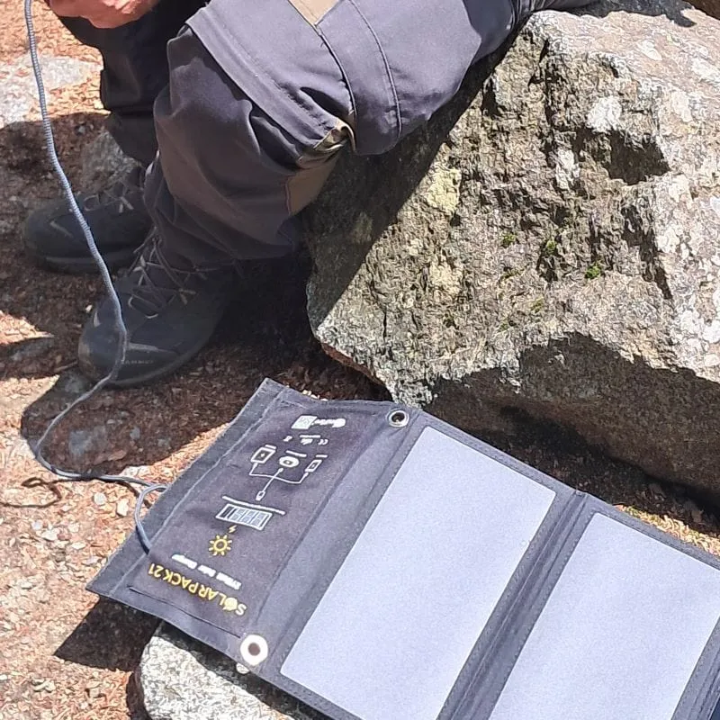 Faltbares mobiles Solar-Ladegerät 21 Watt