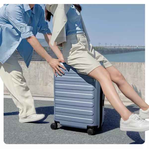 SUGIFT 20in Carry-On Luggage Lightweight and Hardshell Luggage with Spinner Wheels and YKK Zipper