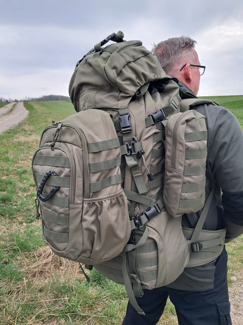 Taktischer Expeditions-Rucksack 90L inkl. 15L Daypack plus Zubehör
