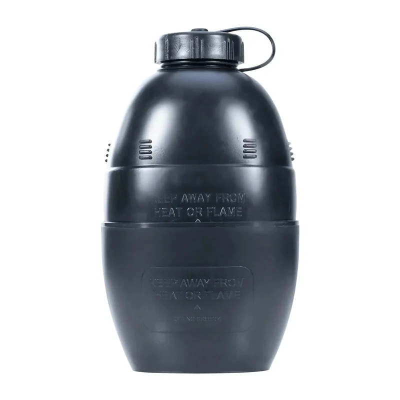 Wasserflasche mit Becher schwarz