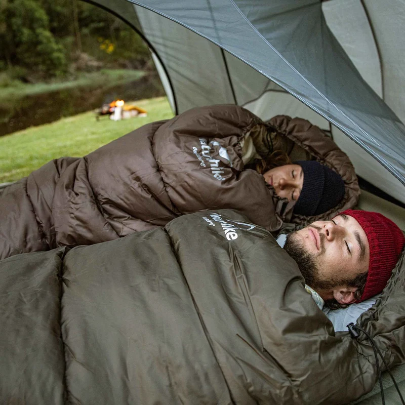 Solora™ U250S Hooded Synthetic Sleeping Bag 32°F / 0°C