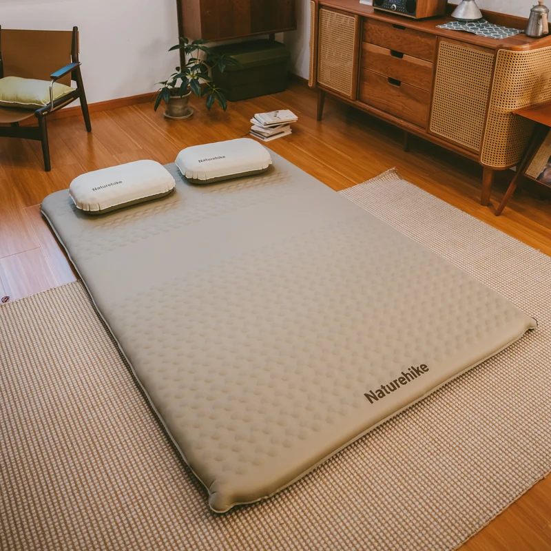 Yugu™ R5.4 Wide Self-Inflating Sleeping Pad