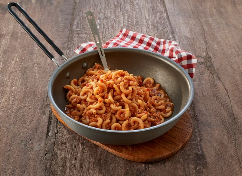 Nudeln in vegetarischer Bolognese | Outdoor Essen