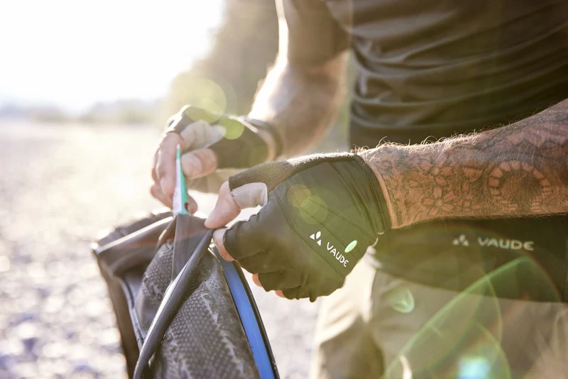 Men's Active Gloves